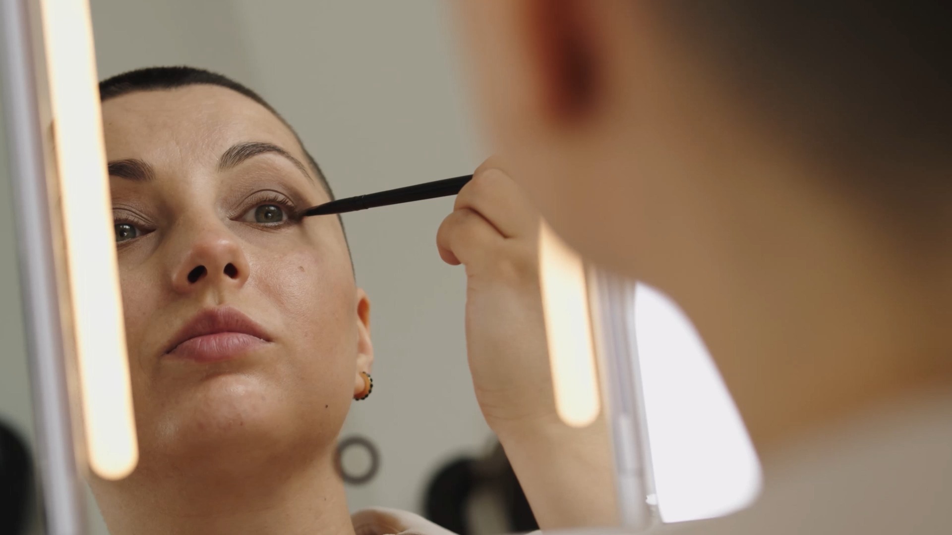 Iluminação para maquiagem: 4 dicas para nunca mais errar - Blog Astra